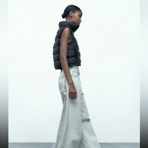 New black Zara puffer vest - Picture 3 of 7